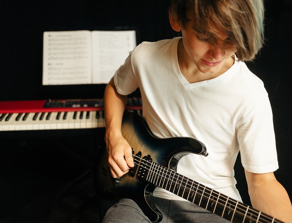 Whole Lotta Lessons | Unit 14/5 George St, East Gosford NSW 2250, Australia | Phone: 0422 087 309