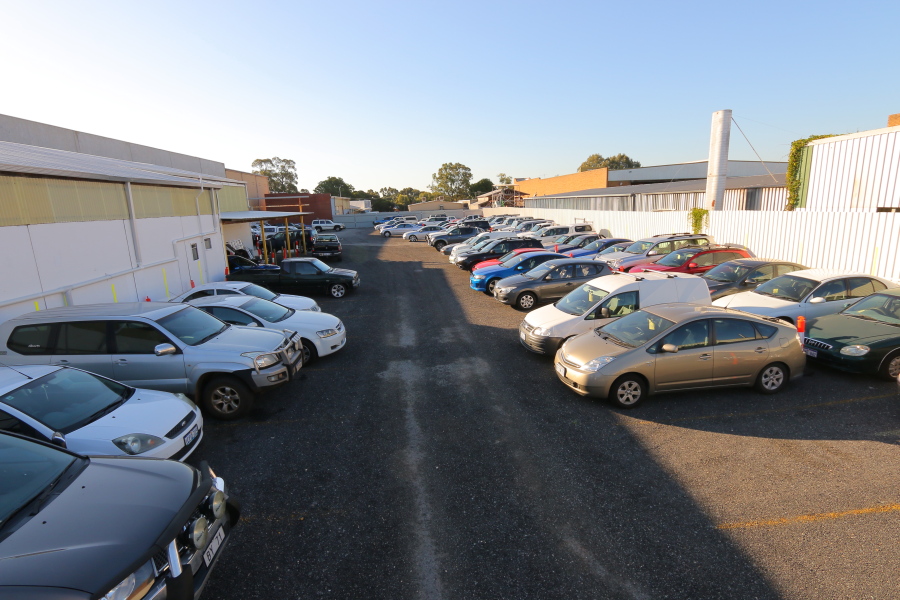 Hamer Airport Parking | 20 Redcliffe Rd, Redcliffe WA 6104, Australia | Phone: (08) 9277 4775