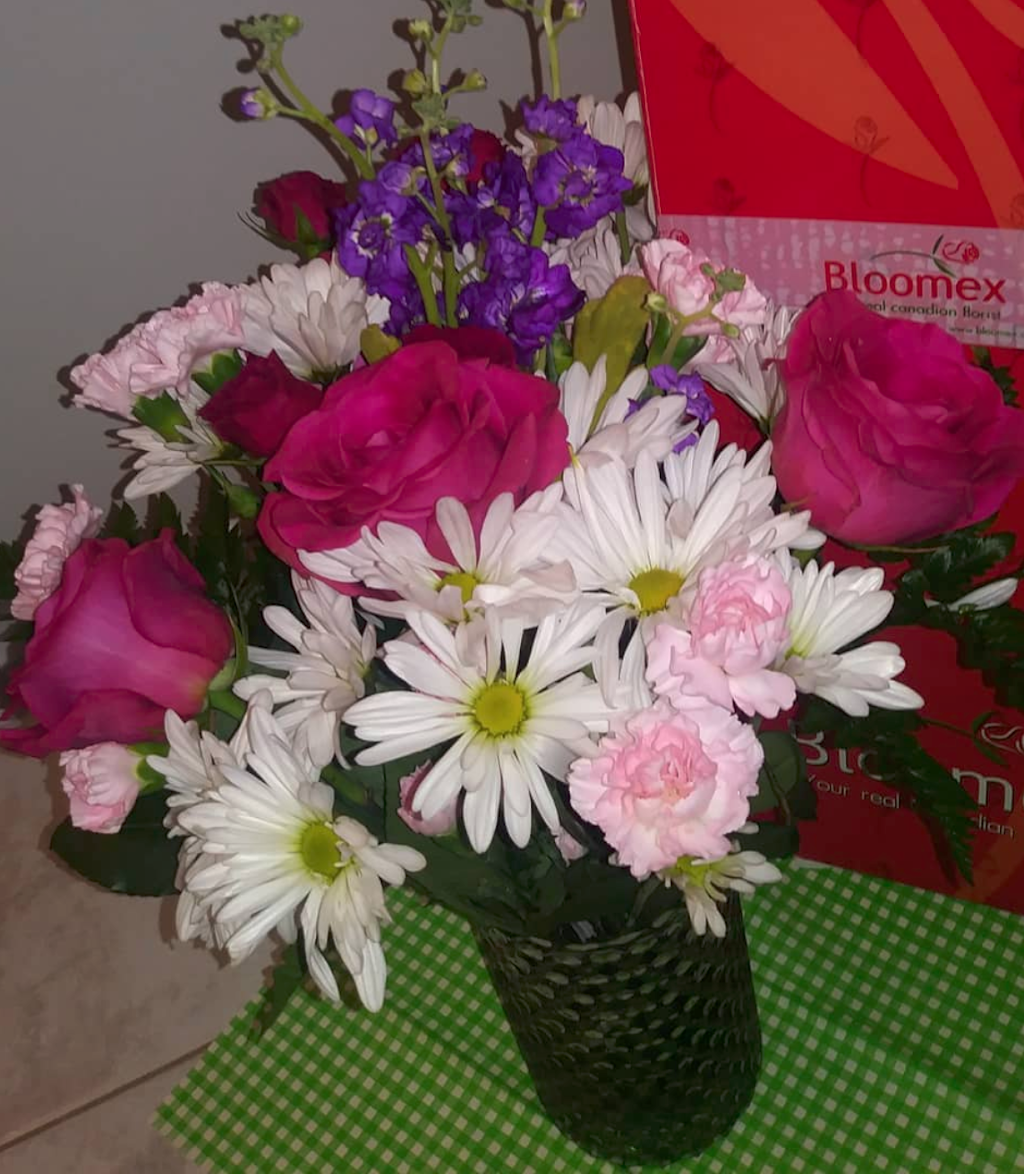 Bloomex Melbourne Flowers & Gift Hampers | 6 Ely Ct, Keilor East VIC 3033, Australia | Phone: (03) 8652 1133