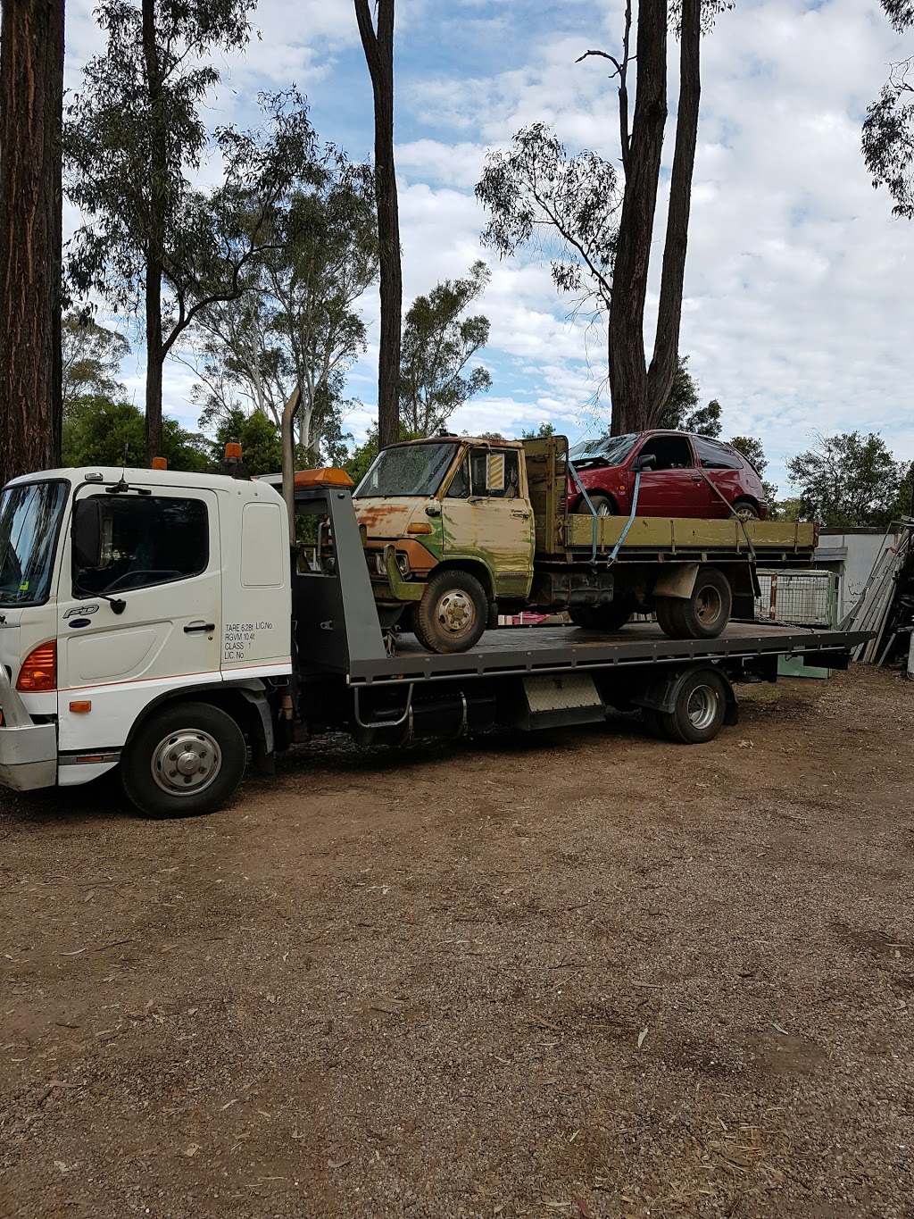 A.A. All Free Car, Caravan Removal.Cash for cars. Windsor Penrit | 2 Whitegates Rd, Londonderry NSW 2753, Australia | Phone: 0416 046 931