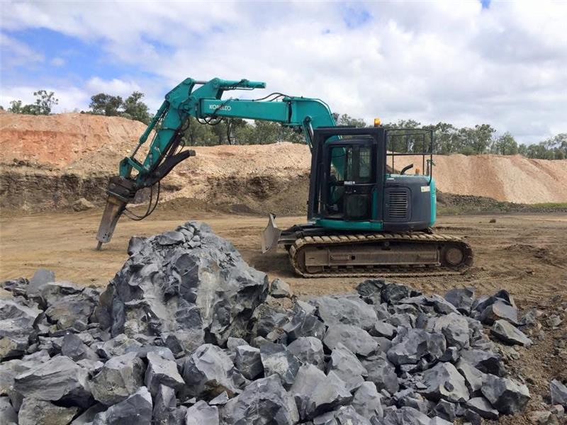 Keppel Bay Earthworx | 14 Greer St, Meikleville Hill QLD 4703, Australia | Phone: 0437 990 899