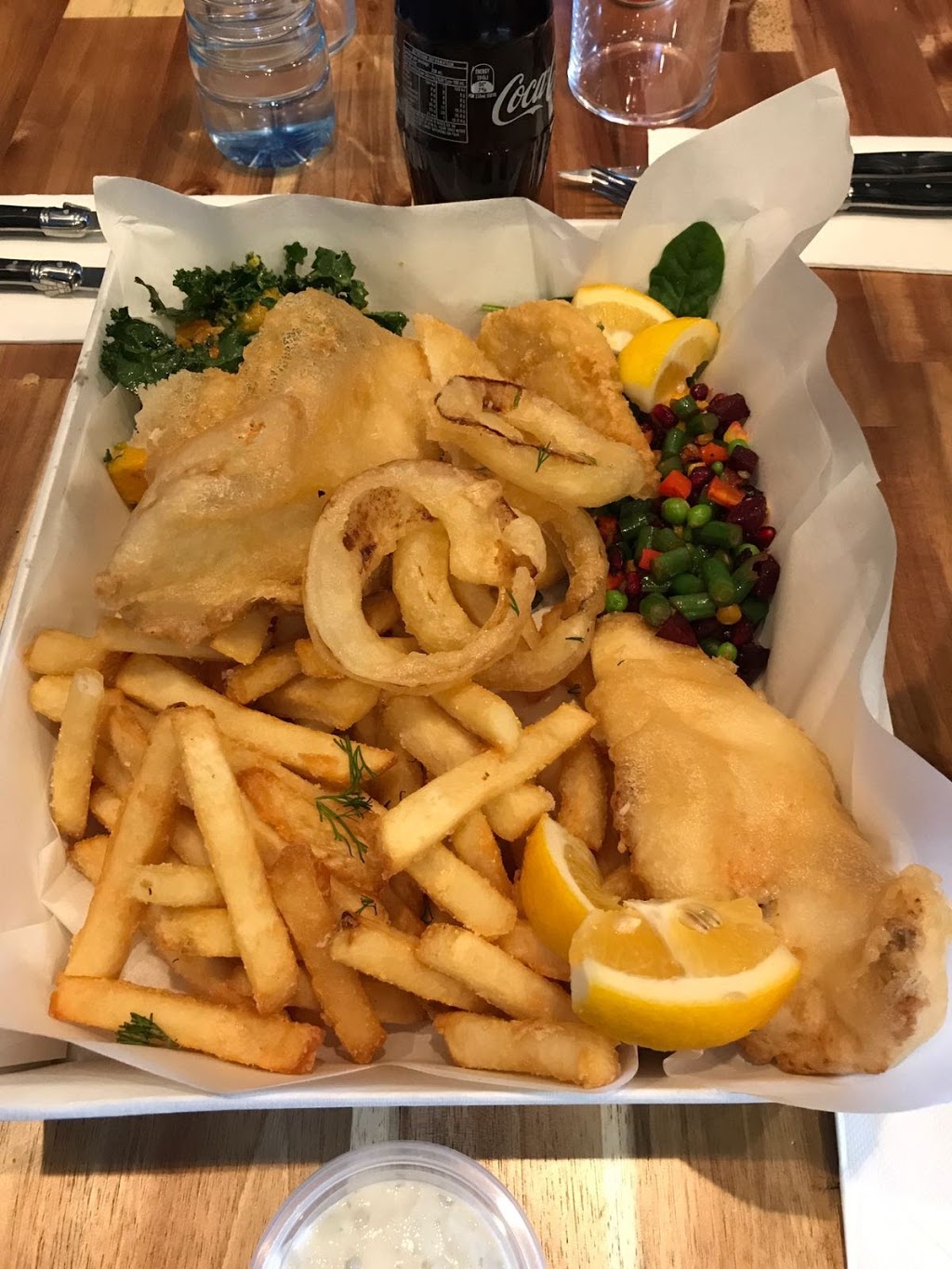 Kings & Queens Fish and Chips | meal takeaway | 1/555 Riversdale Rd, Camberwell VIC 3124, Australia | 0398131013 OR +61 3 9813 1013