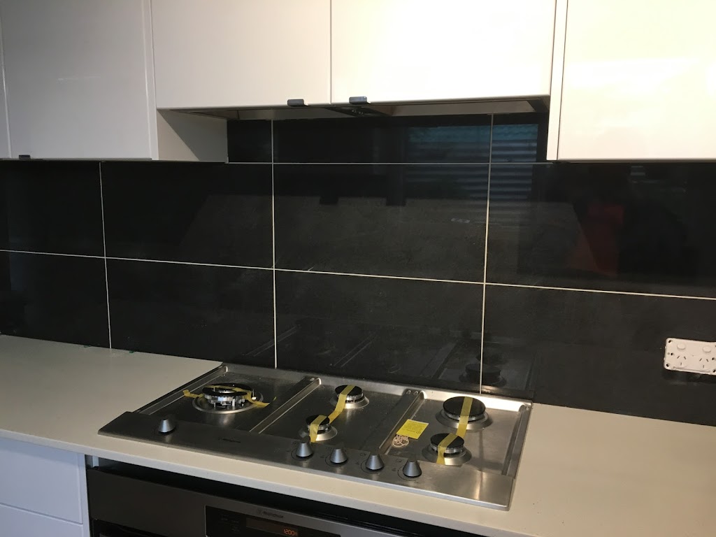 Casey Tiling | 50 Merribah Way, Cranbourne West VIC 3977, Australia | Phone: 0432 402 117