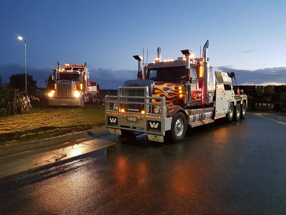 AAA Towing | 380 Hume Hwy, Craigieburn VIC 3064, Australia | Phone: (03) 9305 5646