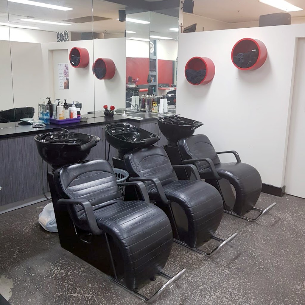 Reenika Hair & Beauty Salon | hair care | Shop 10, Market Town, The Horsley Dr, Wetherill Park NSW 2164, Australia | 0297561236 OR +61 2 9756 1236