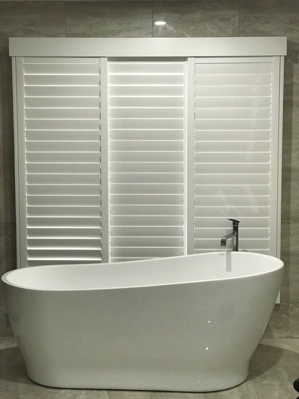 Hillview Shutters | 64 Collaroy Parade, Louth Park NSW 2320, Australia | Phone: 0422 473 015