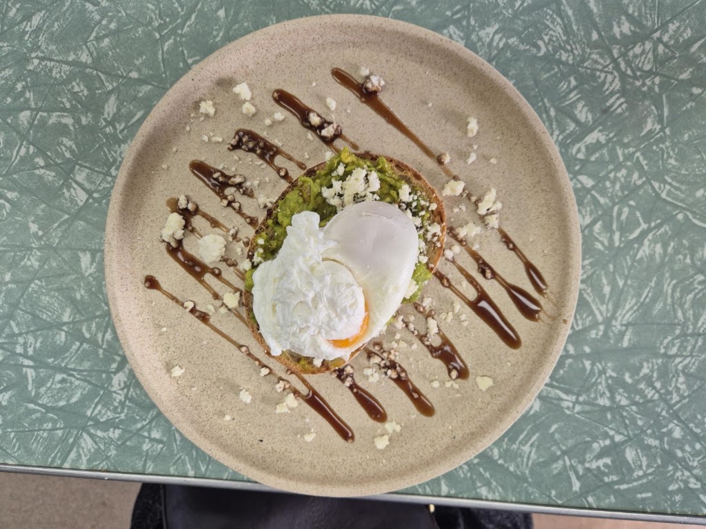 Peggys Cafe Bendigo Airport | Departures Lounge, 35 Victa Rd, East Bendigo VIC 3550, Australia | Phone: 0403 978 636