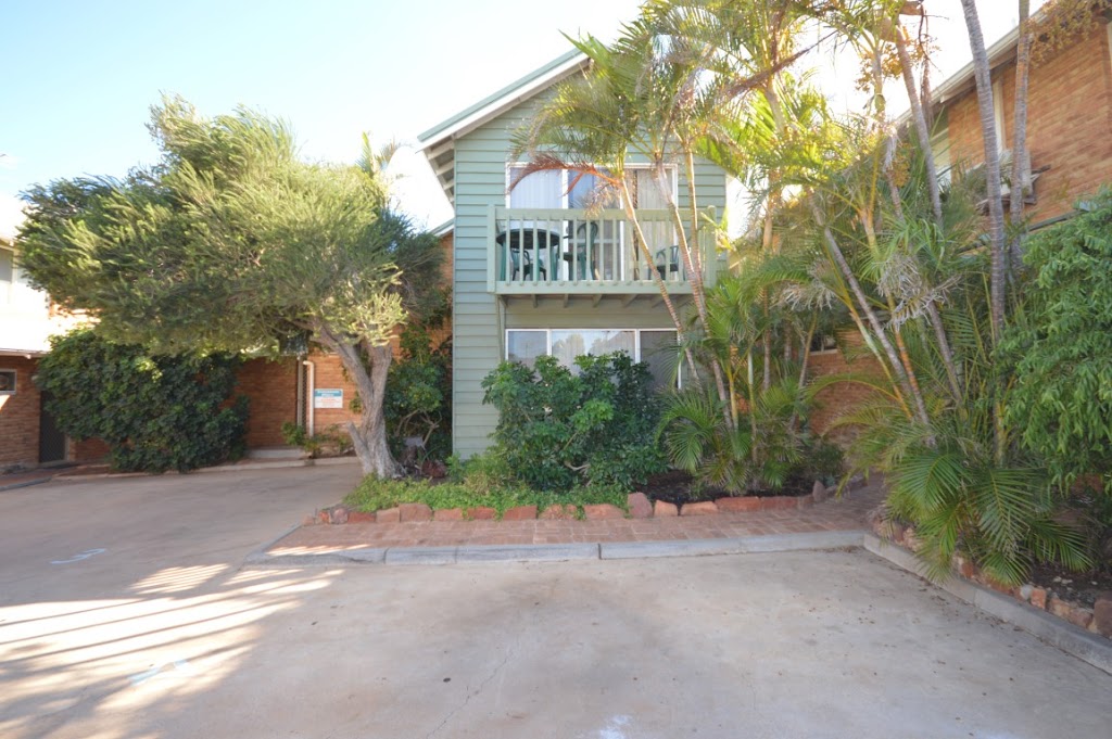 Lorraines Place | lodging | 130 Grey St, Kalbarri WA 6536, Australia | 0899370400 OR +61 8 9937 0400