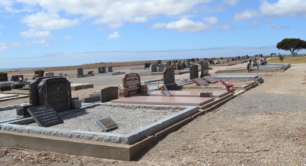 Warooka Cemetery | cemetery | 167 Sturt Bay Rd, Warooka SA 5577, Australia