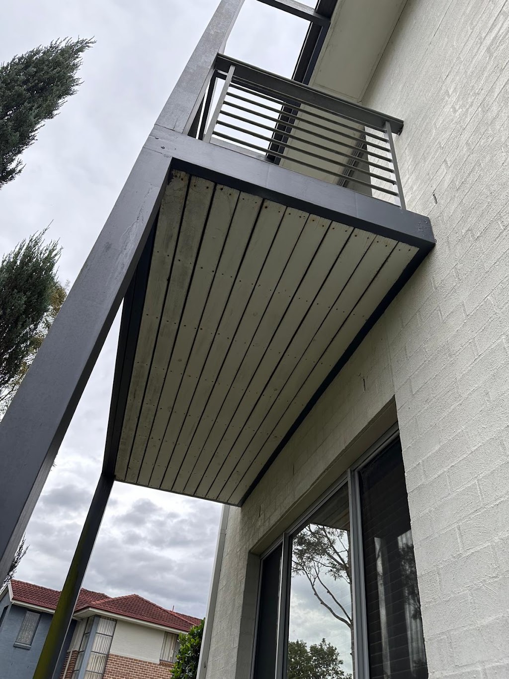 Decking & cladding 2 | 18 Yarralumla Ave, St Ives Chase NSW 2075, Australia | Phone: 0431 066 070