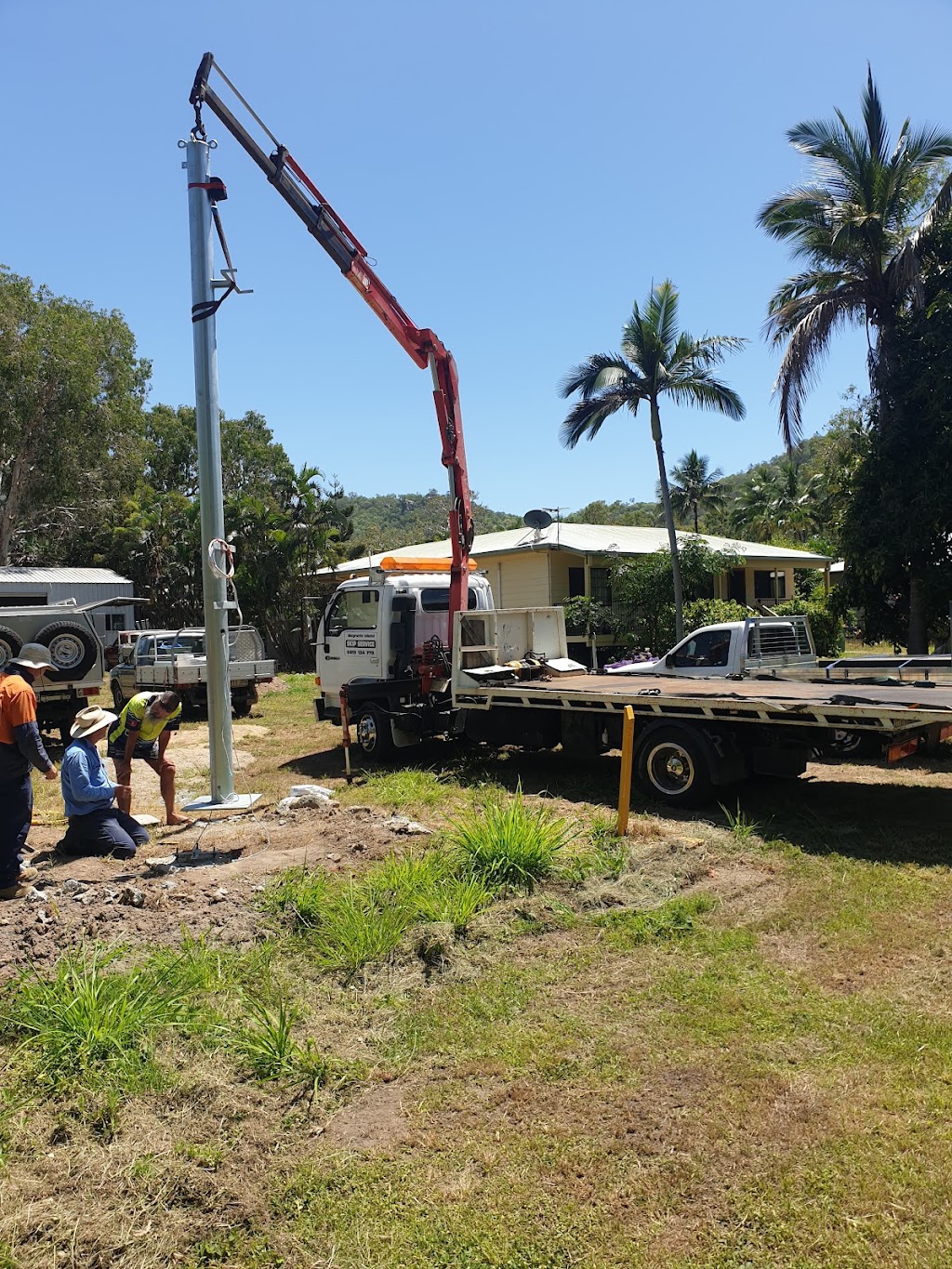 Magnetic Island Skip Service | 37 Picnic St, Picnic Bay QLD 4819, Australia | Phone: 0419 124 778