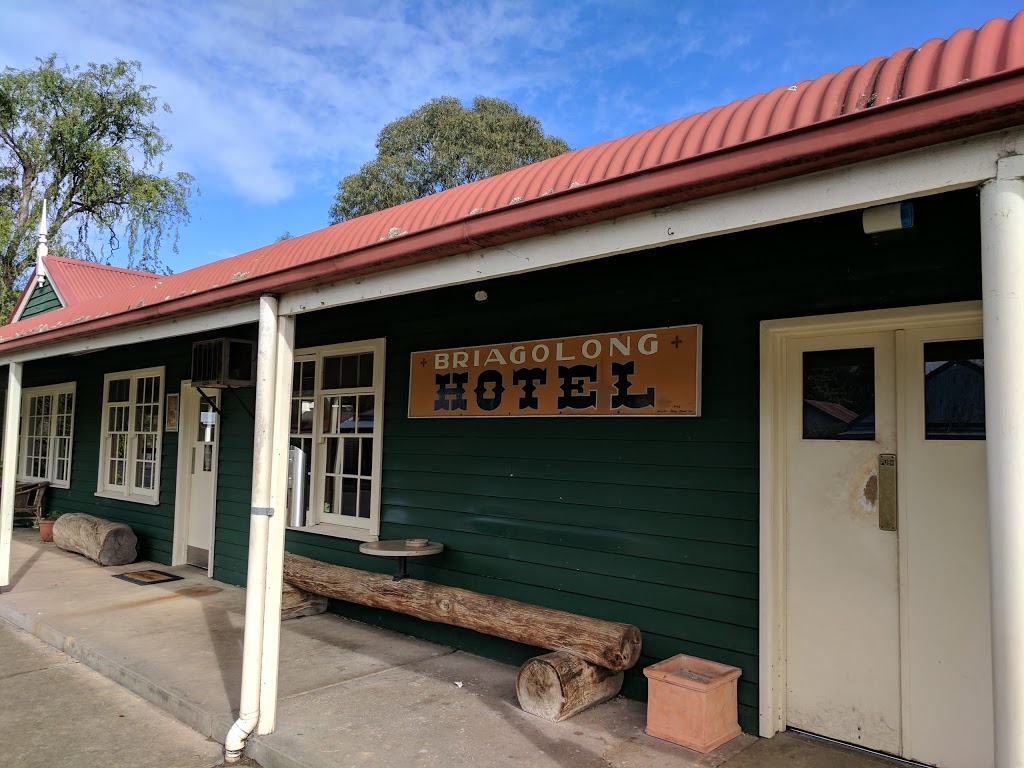 Briagolong Hotel | restaurant | 10 Forbes St, Briagolong VIC 3860, Australia | 0351455202 OR +61 3 5145 5202