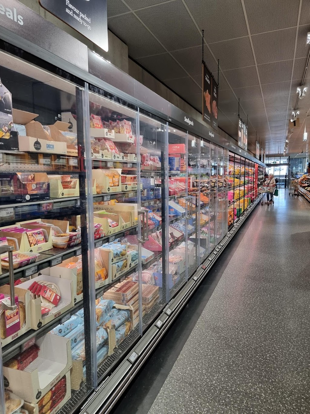 Focus Doors | 40 Livingstone St, Lawson NSW 2783, Australia | Phone: 1300 780 186