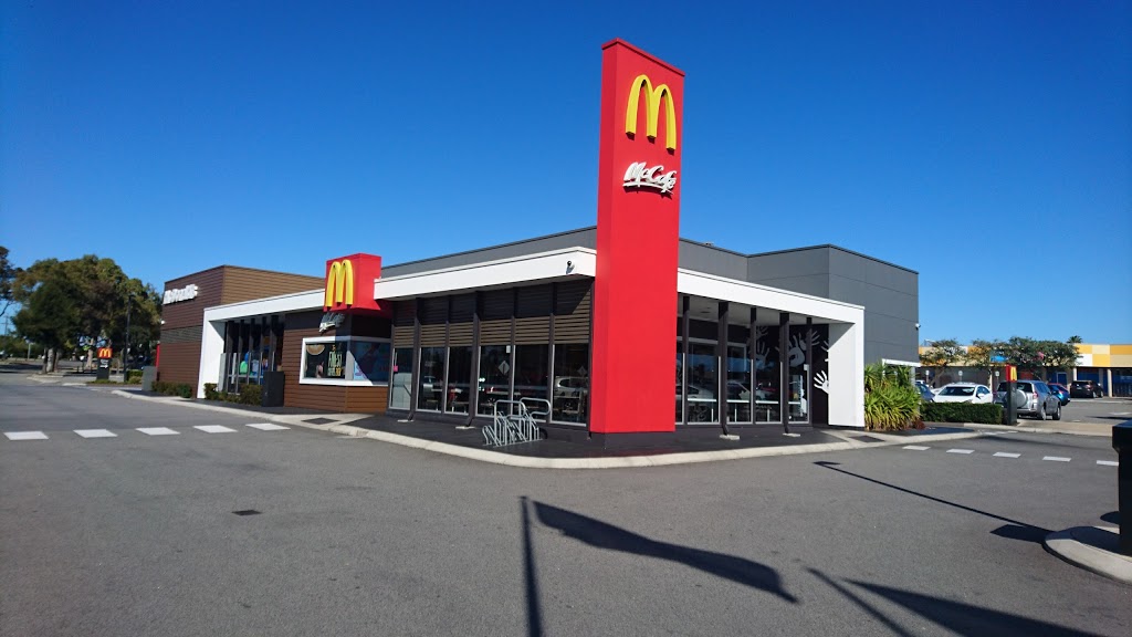 McDonalds Girrawheen | meal takeaway | Templeton Cres, Girrawheen WA 6064, Australia | 0893431979 OR +61 8 9343 1979