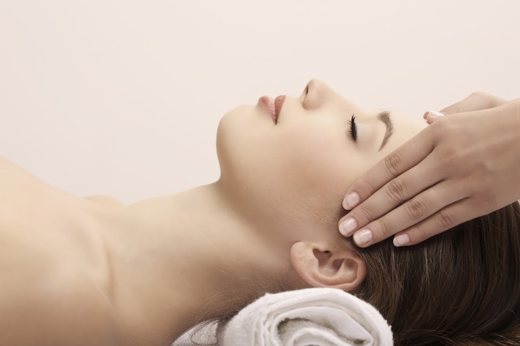 Manipura Body - Remedial Massage, Holistic Beauty & Self-Care Pr | spa | 52 Avocado St, Elanora QLD 4221, Australia | 0412287440 OR +61 412 287 440