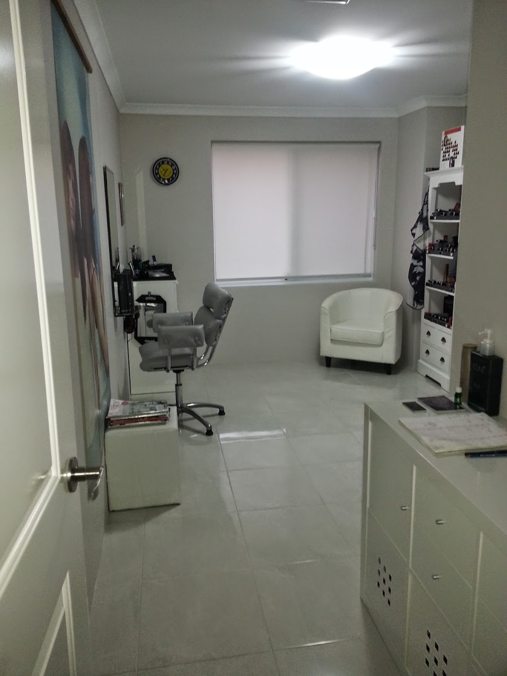 Artistics for Hair (Michelle) | 19 Wildwood Mews, Carramar WA 6031, Australia | Phone: 0438 970 542