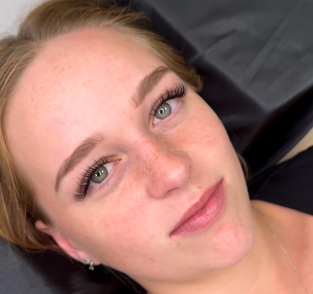 MP Lash Artistry | unit 4/22 Somerset Ave, Narellan NSW 2567, Australia | Phone: 0438 781 853
