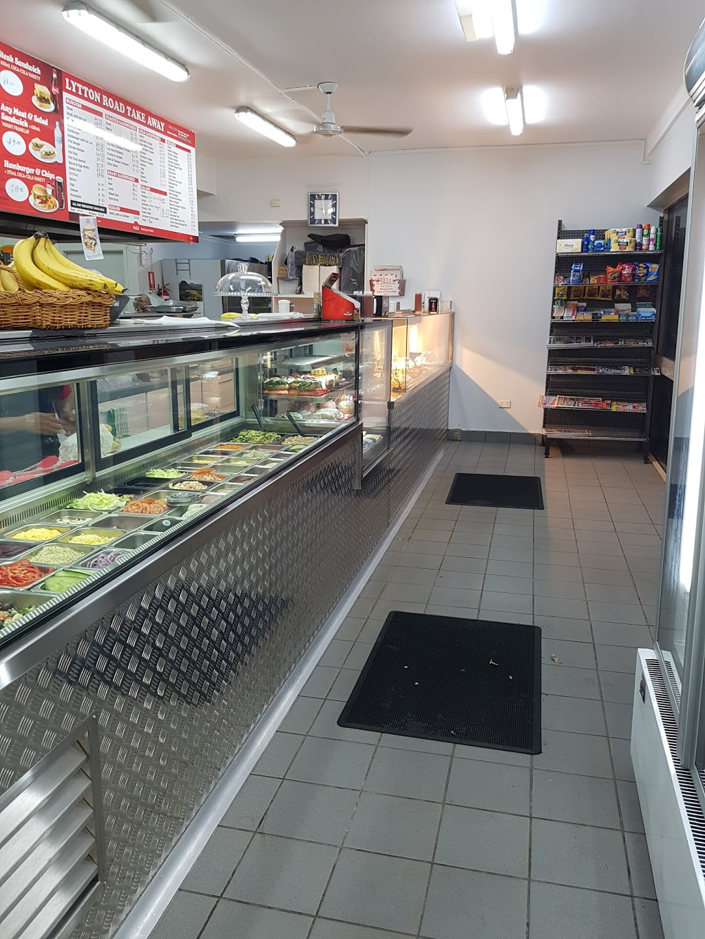 Lytton Road Takeaway | meal takeaway | 1283 Lytton Rd, Hemmant QLD 4174, Australia | 0733488240 OR +61 7 3348 8240