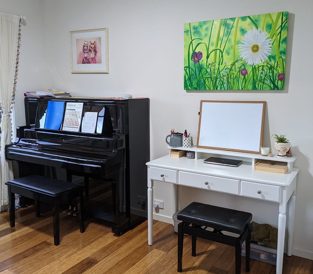 Piano Lessons with Marika Silwedel-Yarra Glen | Yarra Glen VIC 3775, Australia | Phone: 0406 450 317