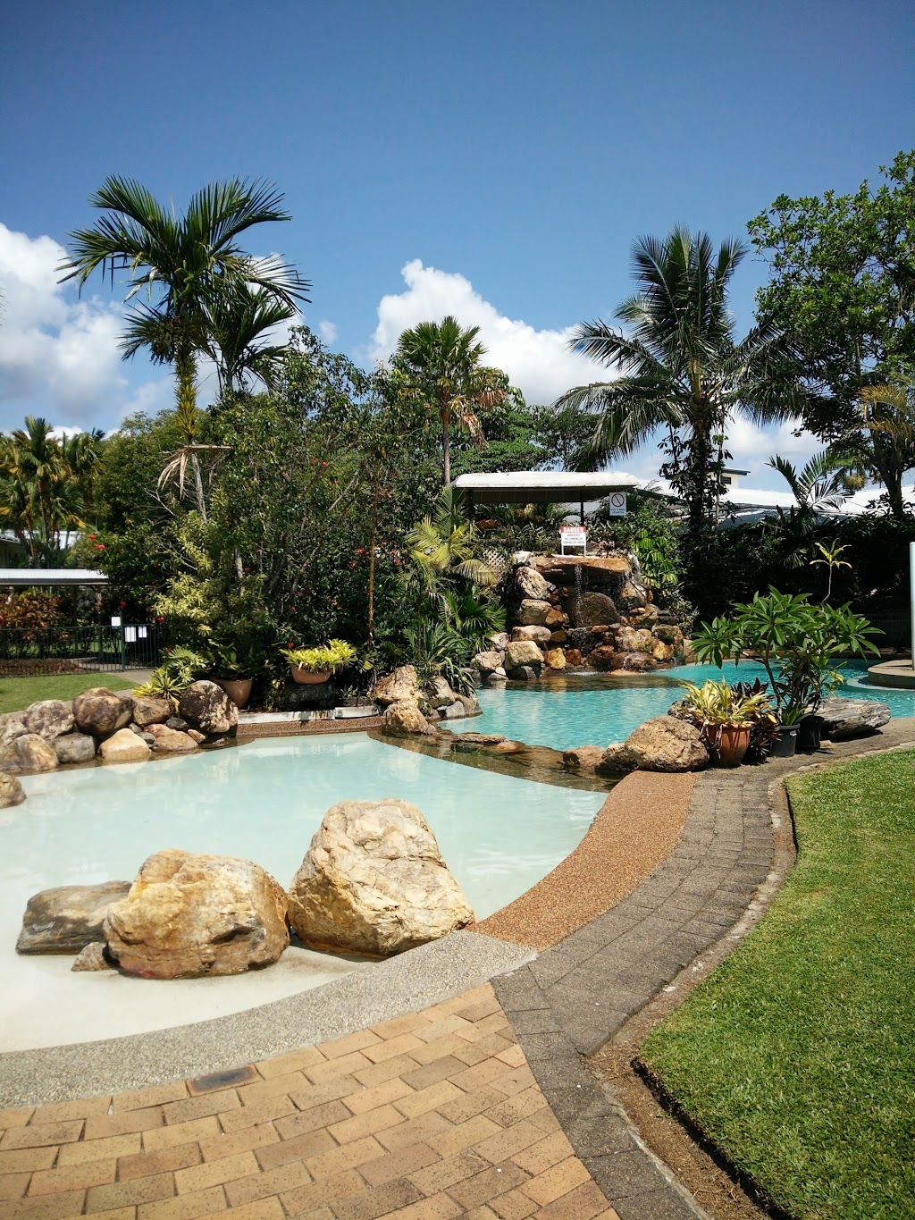 Cairns Gateway Resort | lodging | 1/21 Anderson Rd, Woree QLD 4868, Australia | 0740444777 OR +61 7 4044 4777