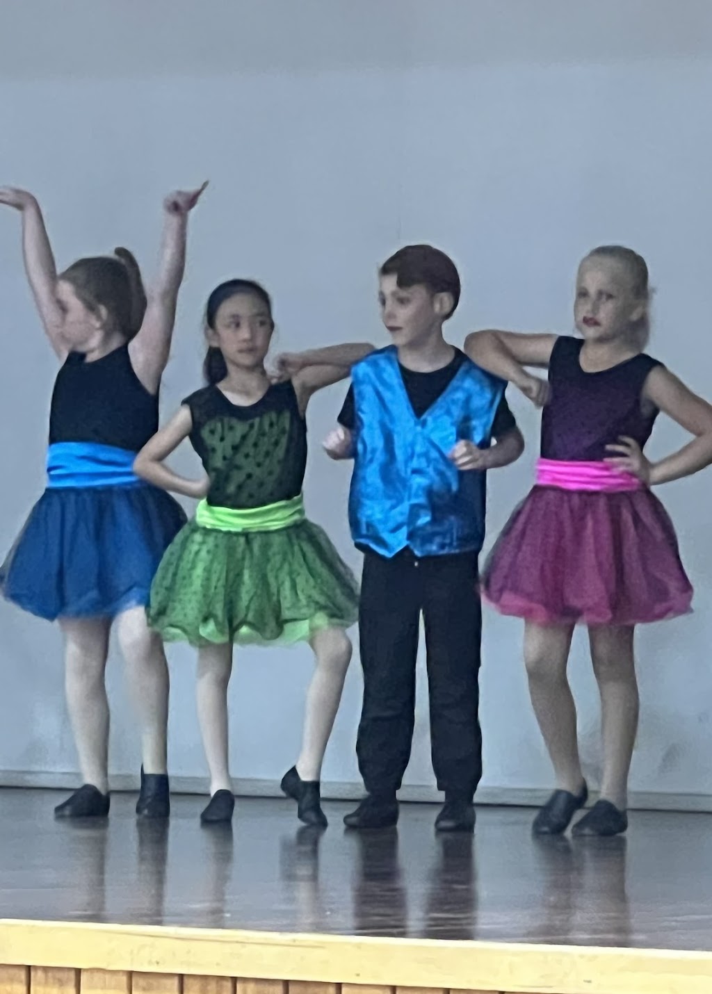 Sng Costume Hire | 10 Jennings Rd, Swan Hill VIC 3585, Australia | Phone: 0427 465 818 Sng Costume Hire | 10 Jennings Rd, Swan Hill VIC 3585, Australia | Phone: 0427 465 818