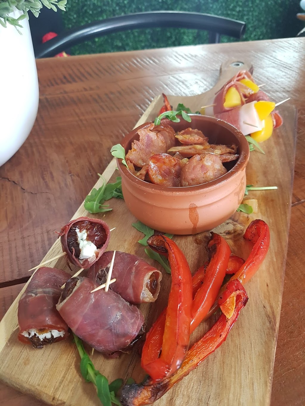 Kks-tapas | restaurant | 58 Drayton St, Nanango QLD 4615, Australia | 0467266722 OR +61 467 266 722