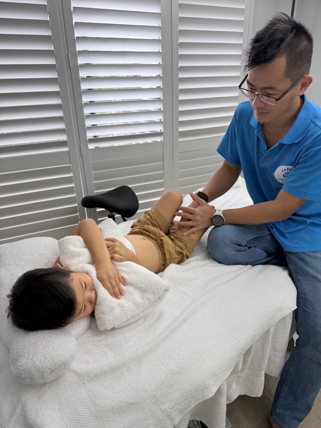 Heal Young Massage | 21 Meridien Ave, Varsity Lakes QLD 4227, Australia | Phone: 0431 051 546
