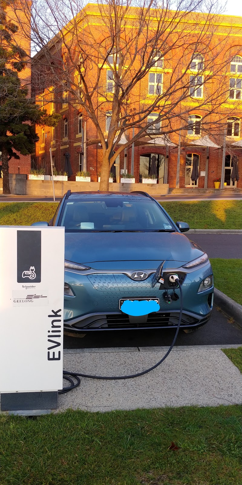 Chargefox Charging Station |  | 10 Cunningham St, Geelong VIC 3220, Australia | 1300518038 OR +61 1300 518 038
