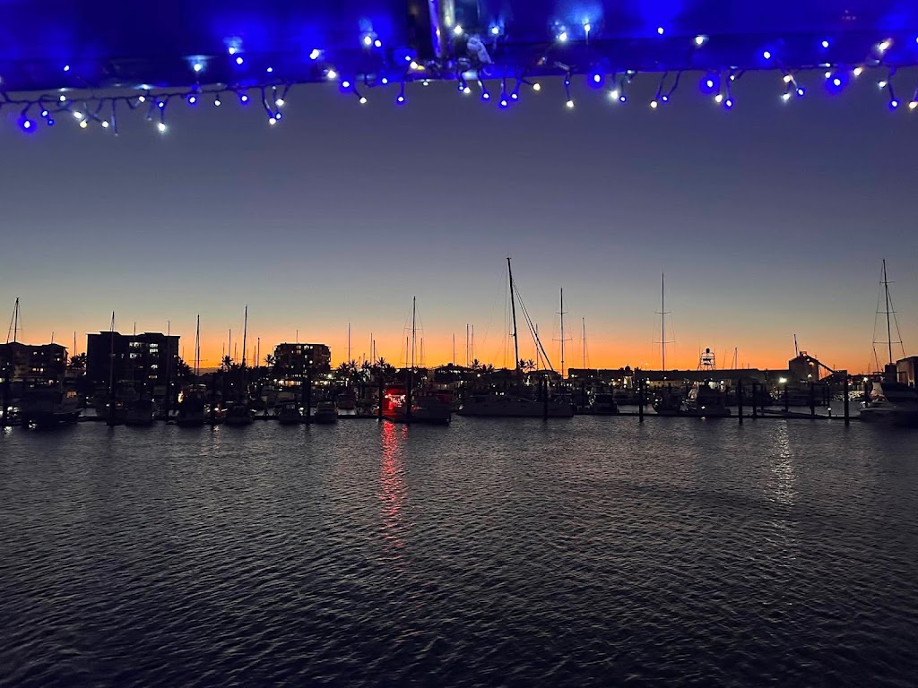 Endless Days Private Charters | Mackay Marina, Mulherin Dr, Mackay Harbour QLD 4740, Australia | Phone: 0409 032 411