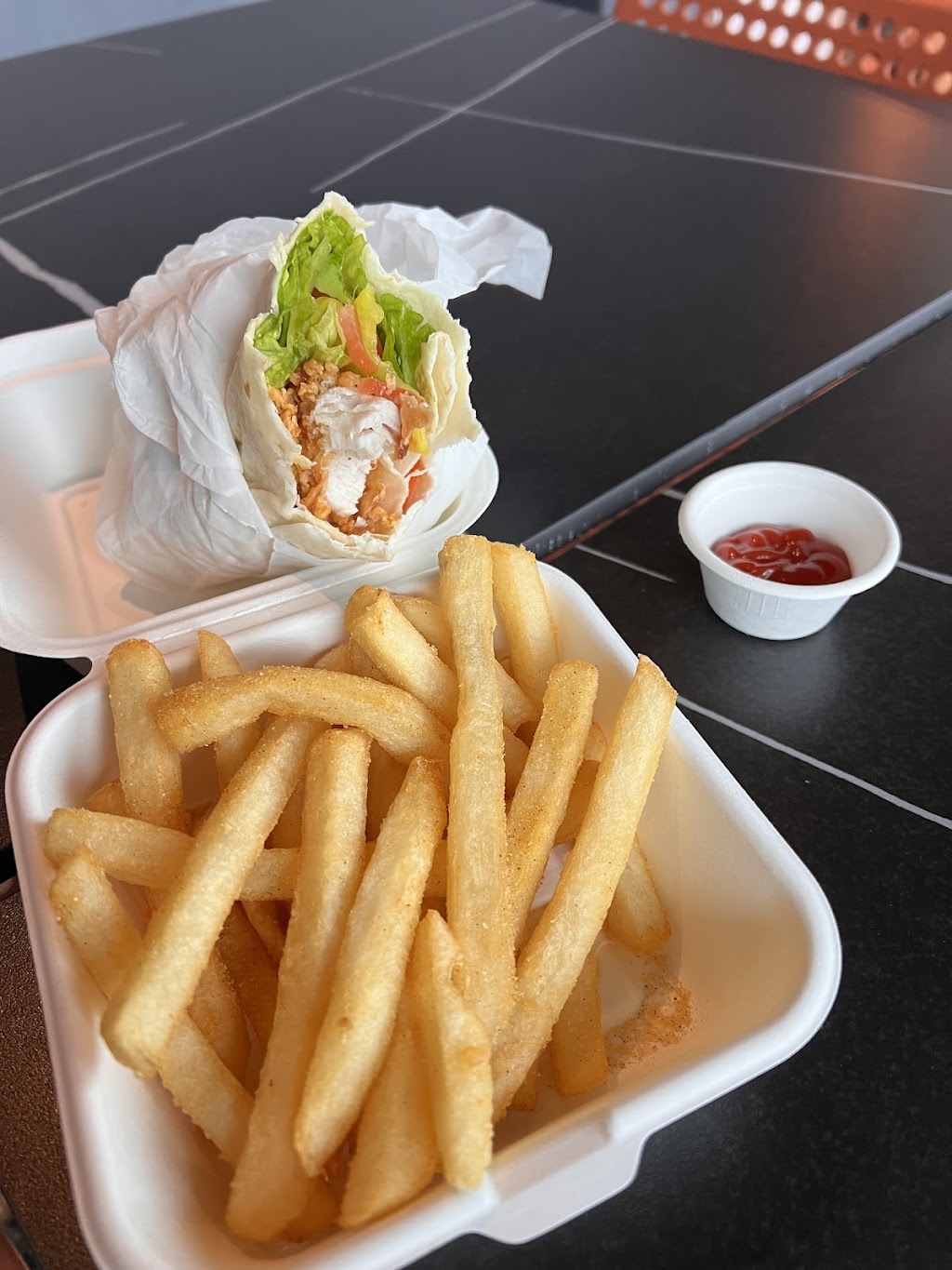 Gimme Dat Chicken | Unit 3/220 Chapel Rd, Keysborough VIC 3173, Australia | Phone: 0450 105 060