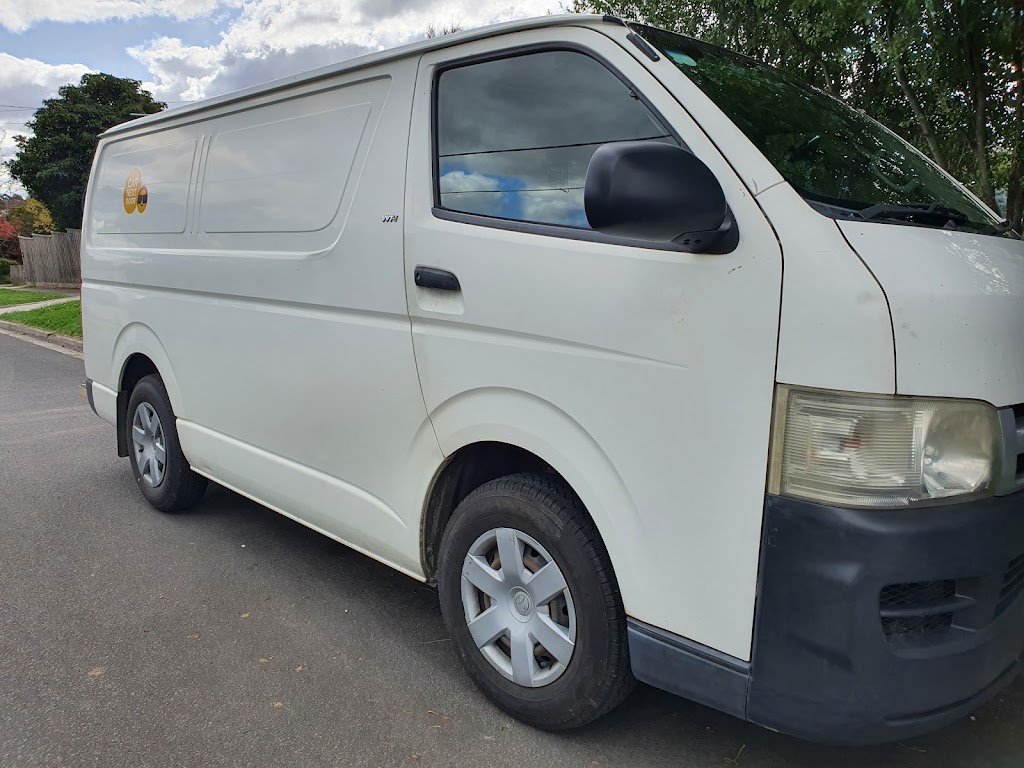 EZ Car and Van Rentals | 30 Jindabyne Ave, Chadstone VIC 3148, Australia | Phone: 0400 920 512