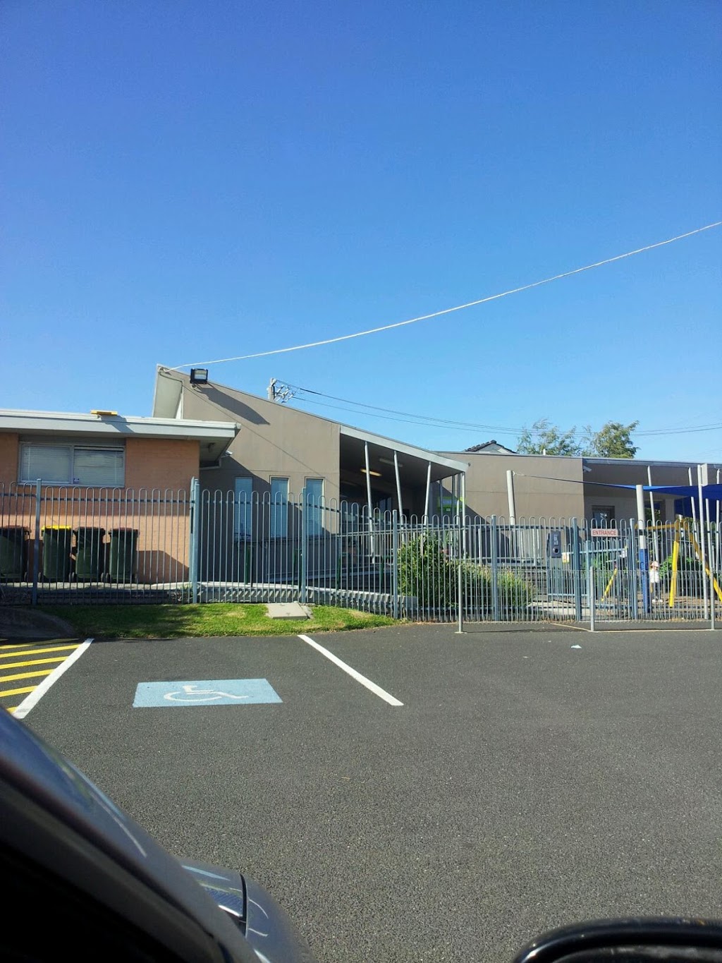 Jacaranda Preschool Kingsway Drive | school | 118 Kingsway Dr, Lalor VIC 3075, Australia | 0394651993 OR +61 3 9465 1993
