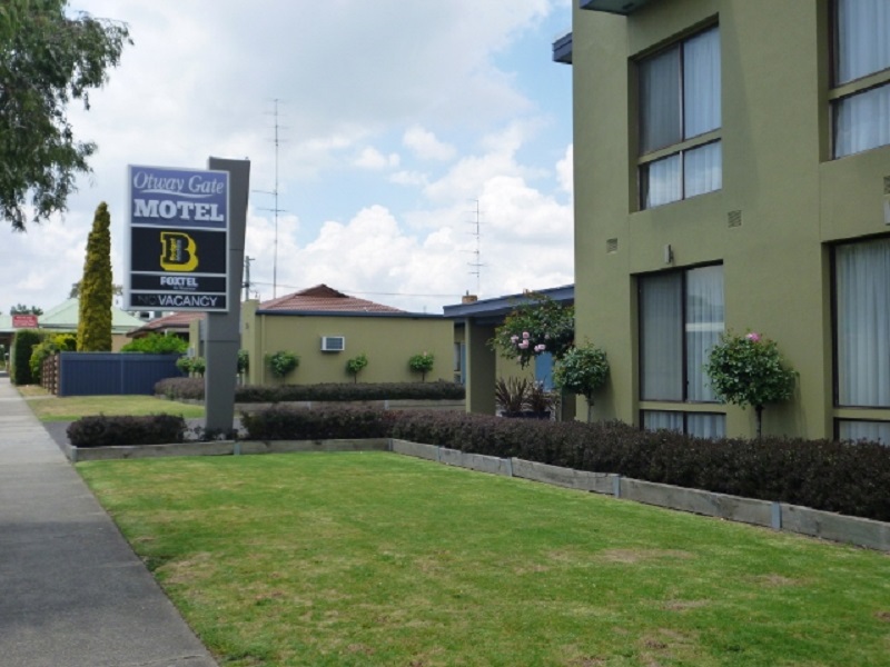 Otway Gate Motel | lodging | 52/56 Murray St E, East Colac VIC 3250, Australia | 0352313244 OR +61 3 5231 3244
