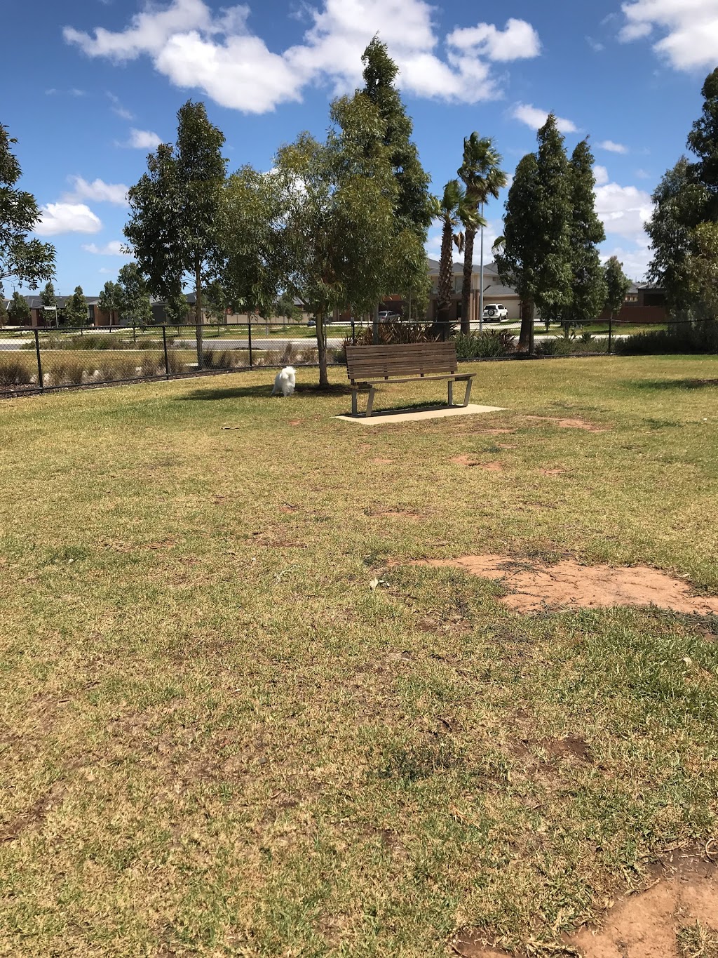 Off leash dog fenced area | park | Perennial Dr, Truganina VIC 3029, Australia