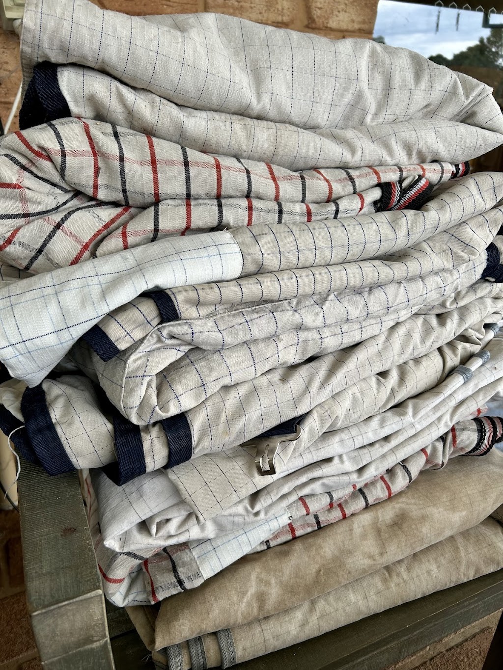 Orangeville Horse Rug Repairs | 720 Silverdale Rd, Orangeville NSW 2570, Australia | Phone: 0431 170 624