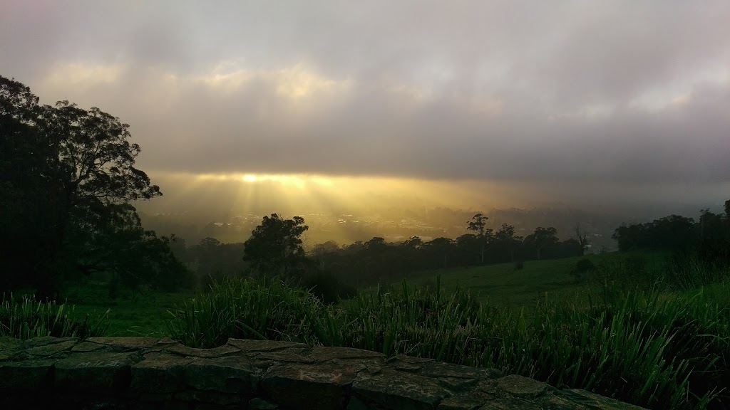 Oxley Hill Lookout | Oxleys Hill Rd, Bowral NSW 2576, Australia | Phone: (02) 4868 0888