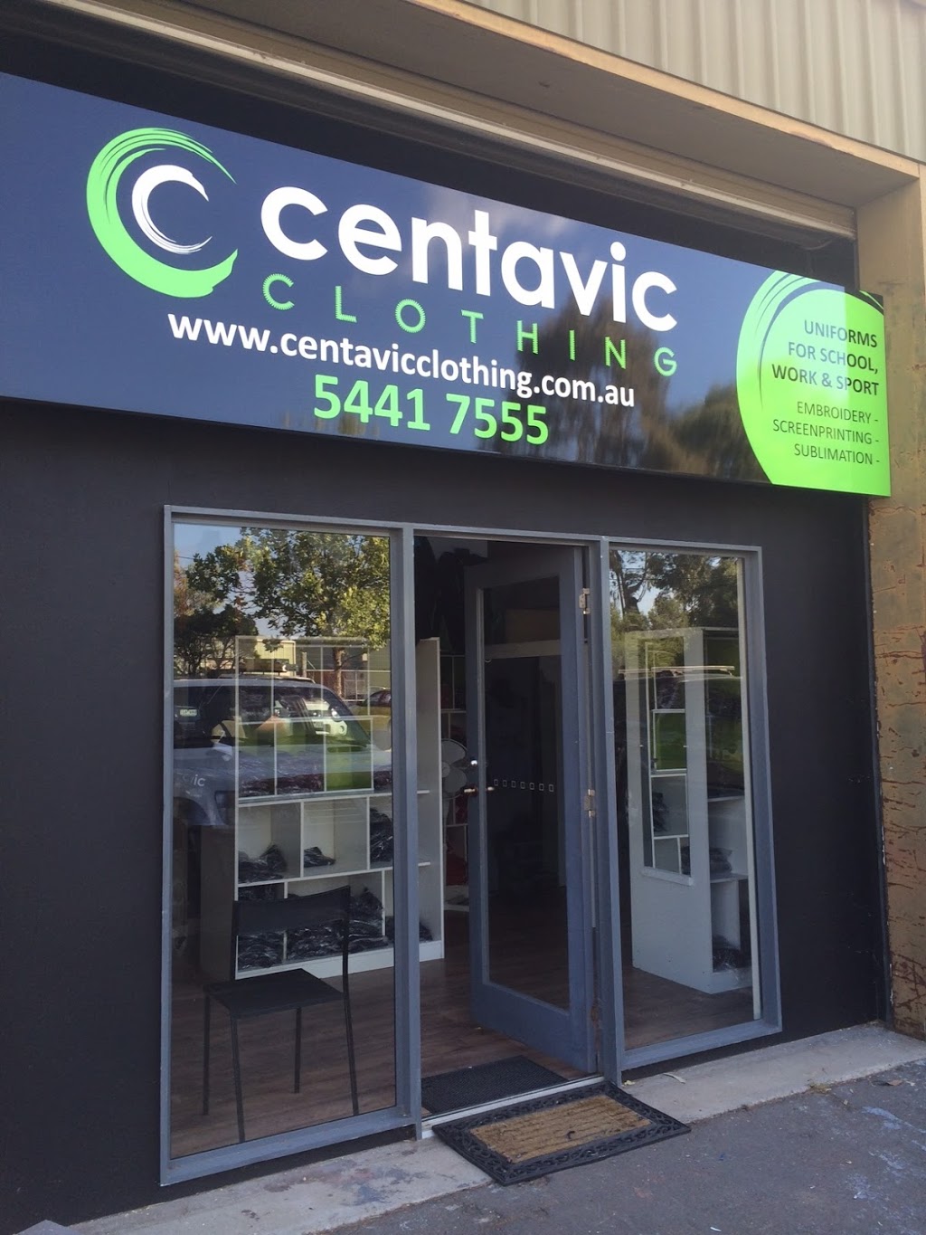 Centavic Clothing | clothing store | 2/1 Whip Ct, Long Gully VIC 3550, Australia | 0354417555 OR +61 3 5441 7555