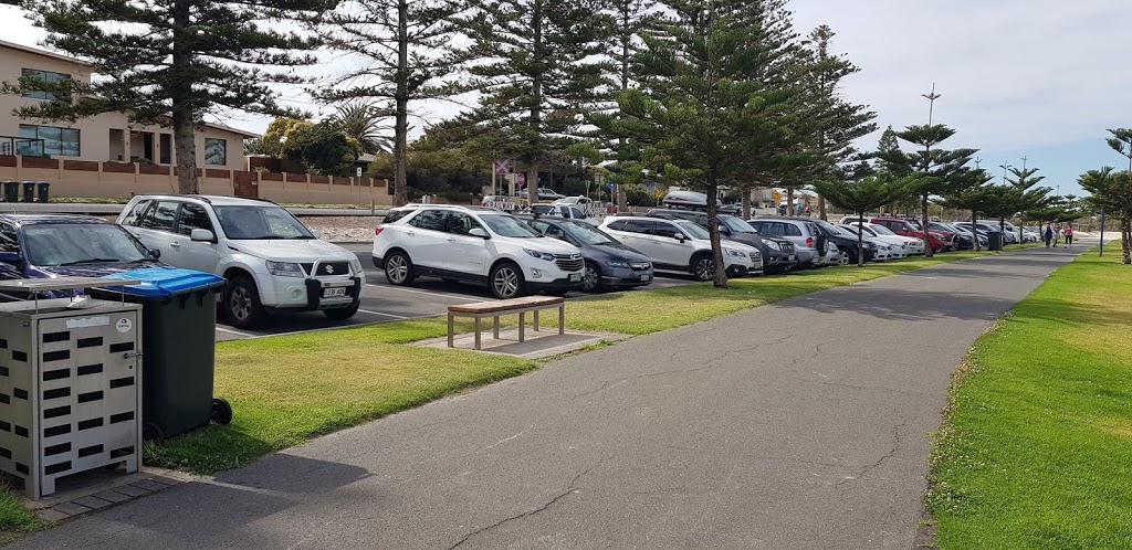 Semaphore South Foreshore Car Park | parking | Esplanade, Semaphore South SA 5019, Australia