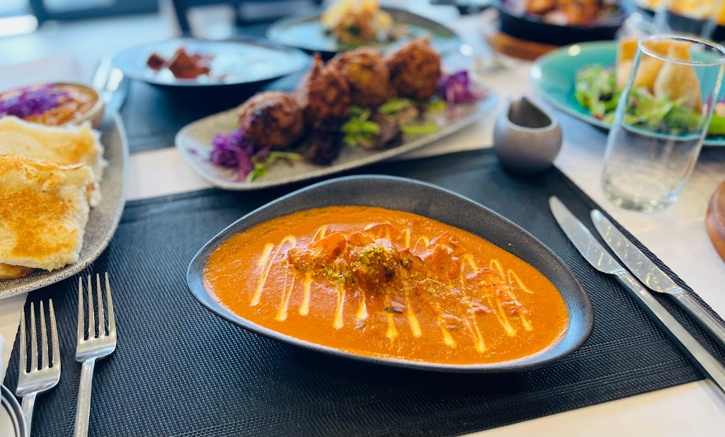 Garlic Clove Indian Restaurant | Shop 15A/37 Eggersdorf Rd, Ormeau QLD 4208, Australia | Phone: (07) 5546 6040