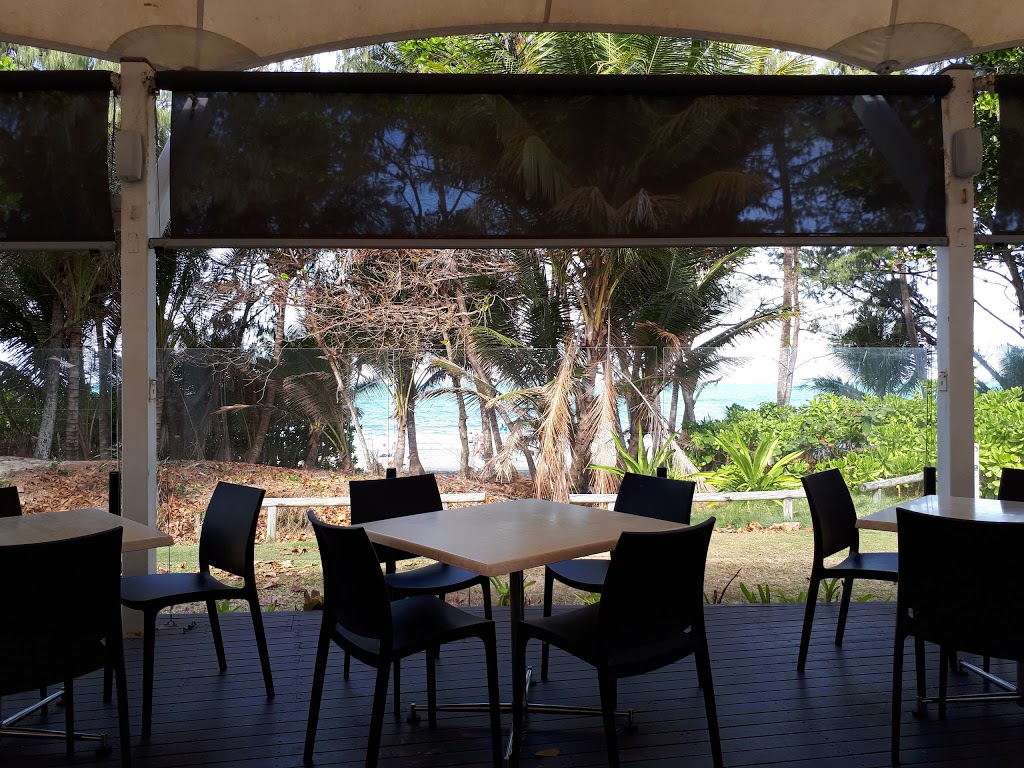 Port Douglas Surf Club Bar & Bistro | restaurant | Mowbray St, Port Douglas QLD 4877, Australia | 0740994335 OR +61 7 4099 4335