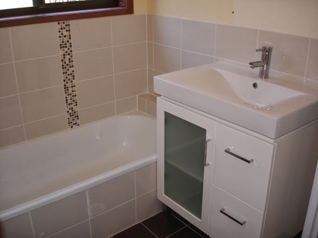In2 Bathrooms | home goods store | 1 Wirra St, Shailer Park QLD 4128, Australia | 0405711775 OR +61 405 711 775