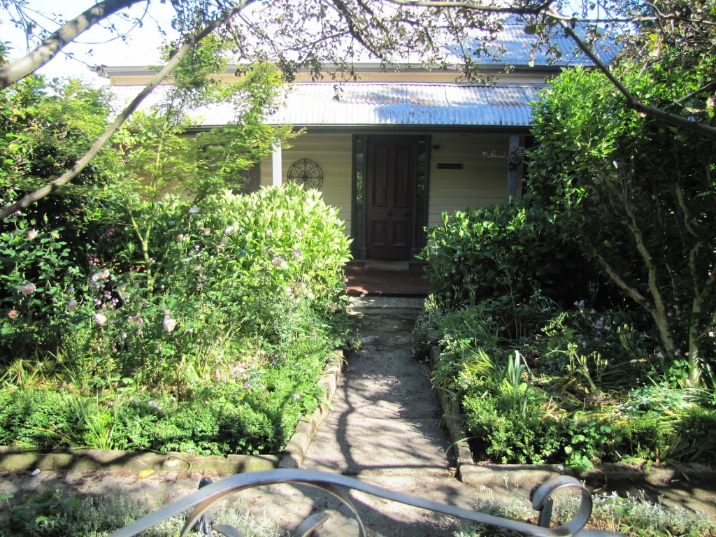 Indigo Cottage | 25 Wood St, Beechworth VIC 3171, Australia | Phone: 0417 468 563