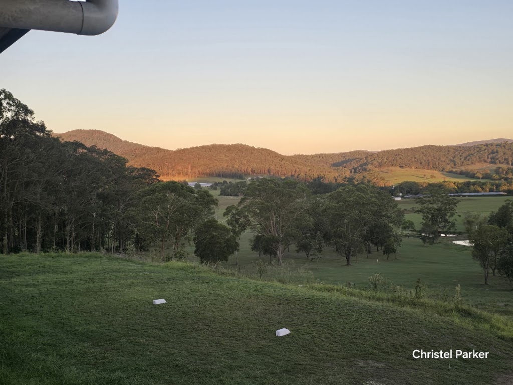 Christel clear lawn service | Unit 2 Karoonda Cl, Rathmines NSW 2283, Australia | Phone: 0431 488 521