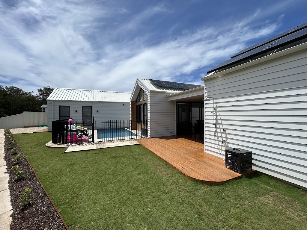 JE Design Studio | 6 Sapphire Cres, Sapphire Beach NSW 2450, Australia | Phone: 0487 235 758