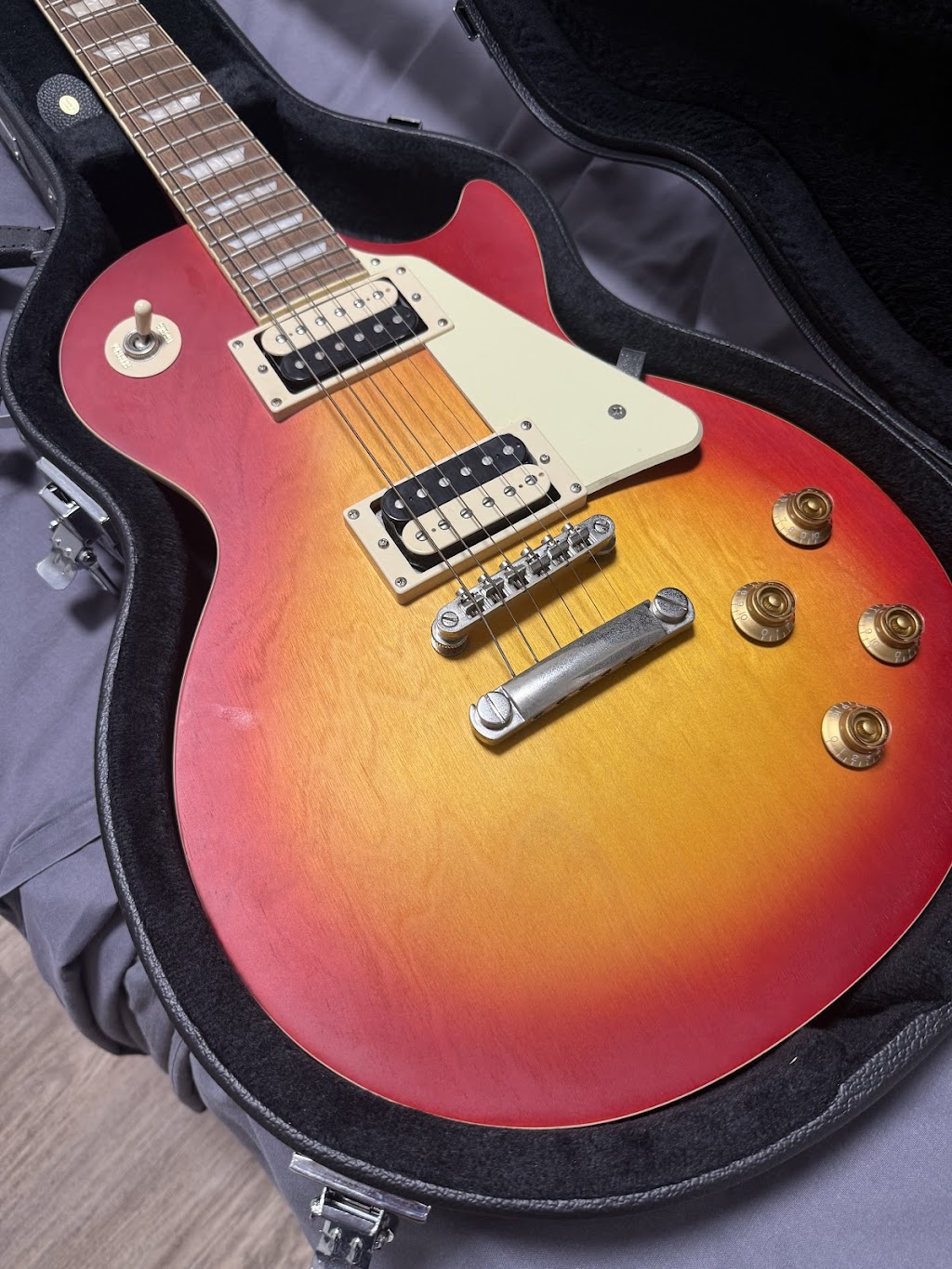 Riff Raff Guitar Solutions | 31 Eileen St, Walkerston QLD 4751, Australia | Phone: 0468 880 537