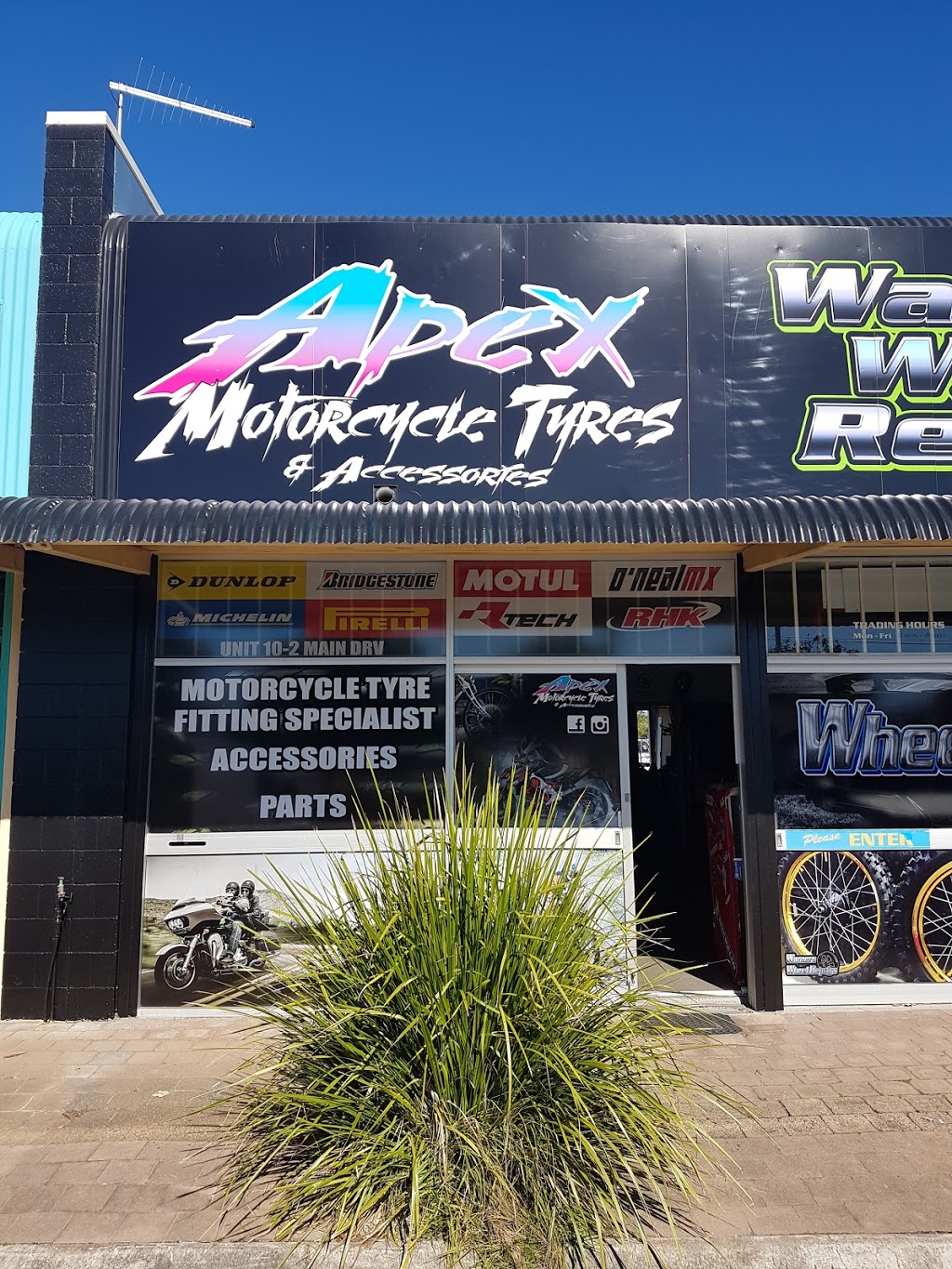 Apex Motorcycles Tyres And Accessories | The Suncoast Centre, 10/2 Main Dr, Bokarina QLD 4575, Australia | Phone: 0411 234 559