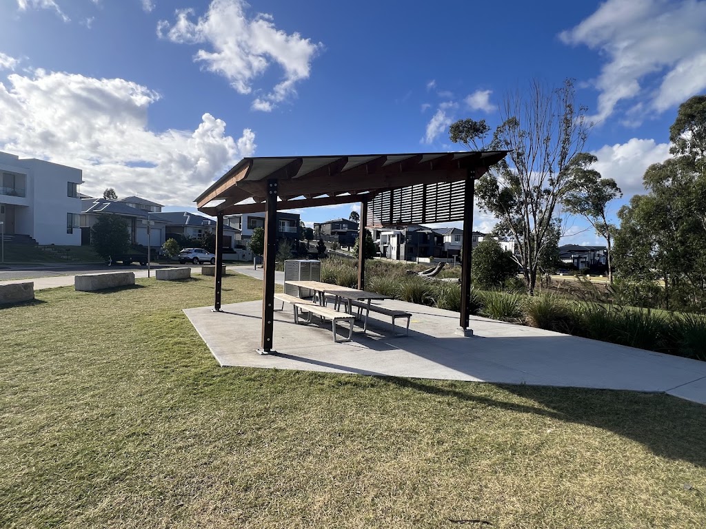 Lake Thompson | Poulton Tce, Campbelltown NSW 2560, Australia | Phone: (02) 4645 4000