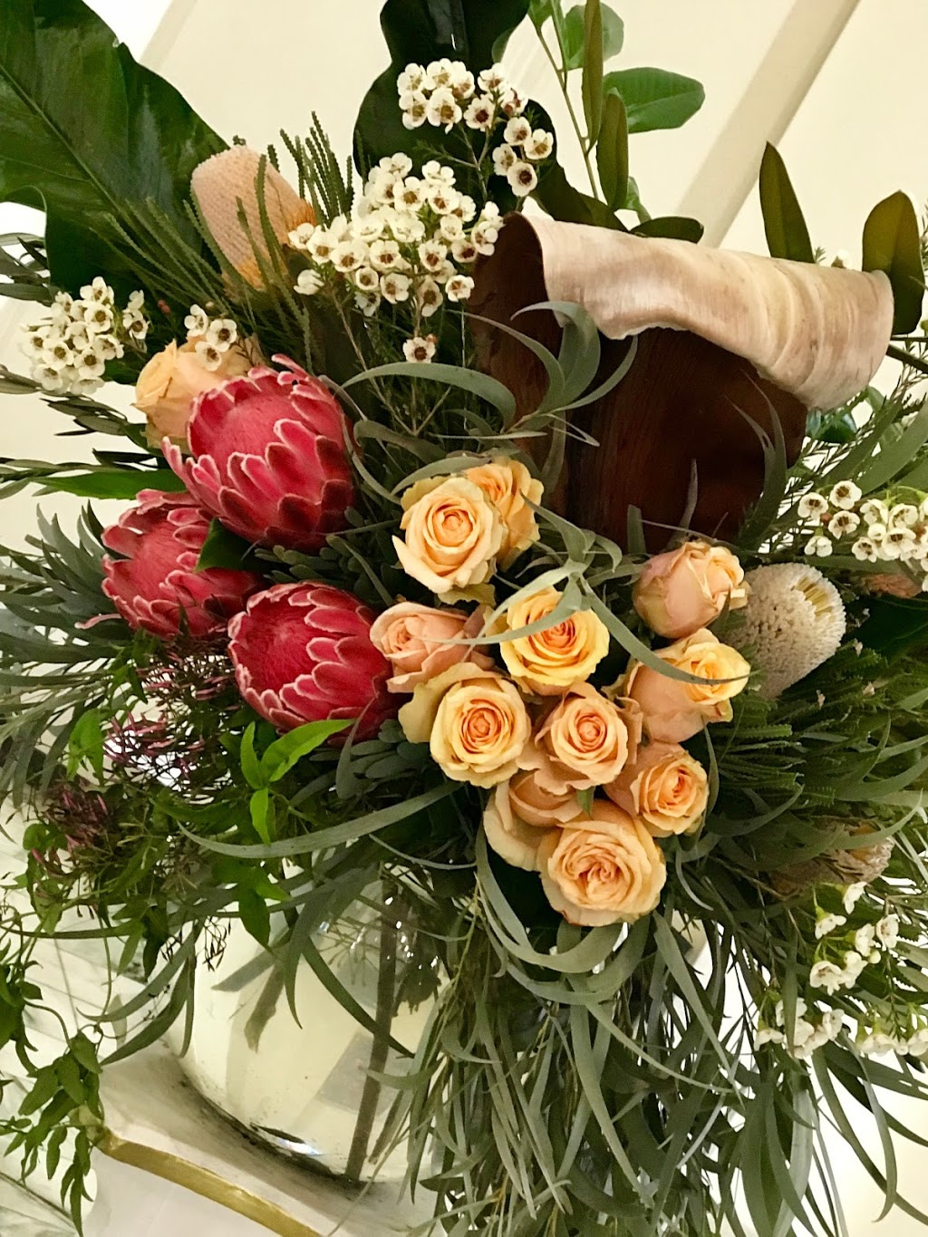 Divine Flowers Brisbane | florist | 196 Newmarket Rd, Wilston QLD 4051, Australia | 0738562000 OR +61 7 3856 2000