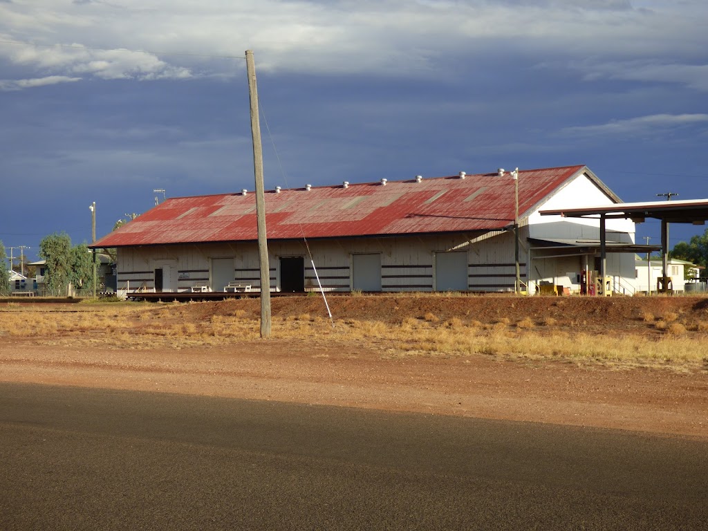 Oxford Hotel Motel | 13 Bowra St, Cunnamulla QLD 4490, Australia | Phone: (07) 4655 1043