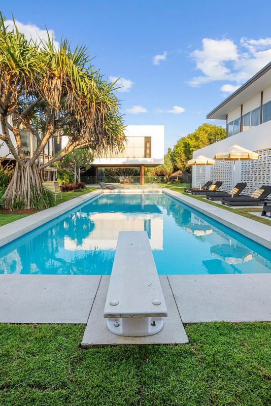 Seaclusion Beachfront House &SPA Wellness Retreat | 5-7 Beech Ln, Casuarina NSW 2487, Australia | Phone: 0402 279 784